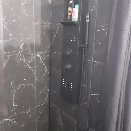 Le Gite Du Bonheur Apartment *